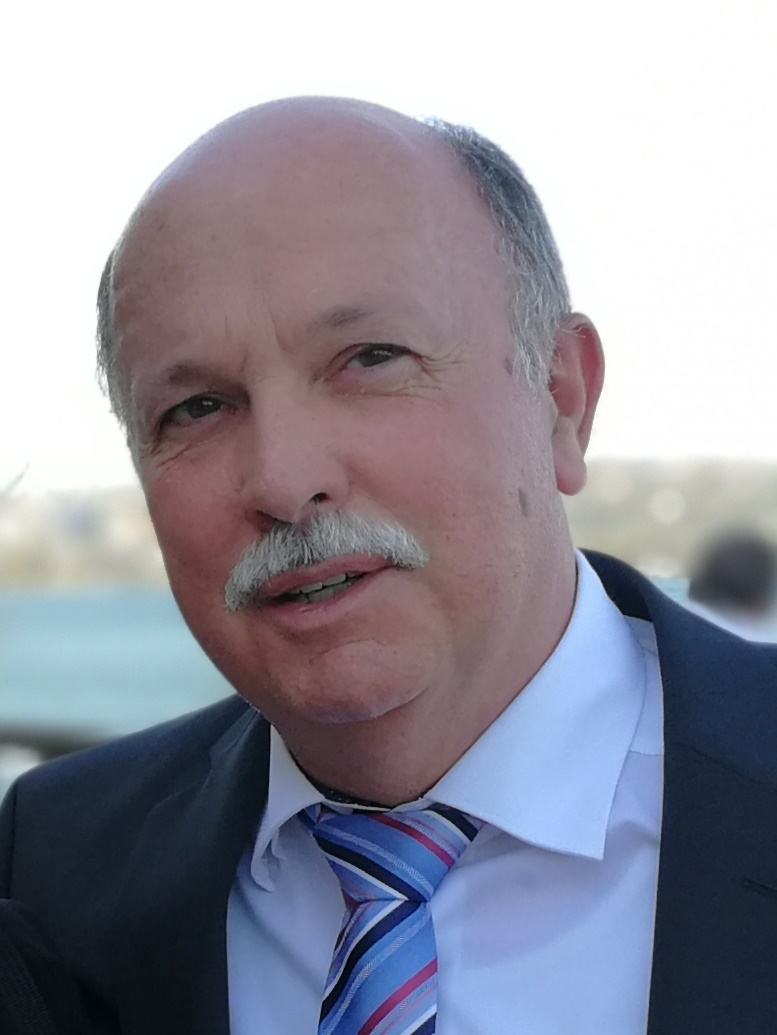 Benno Fritzen gibt ein Webinar zu kommunalem Katastrophenschutz bei KOMMUNAL
