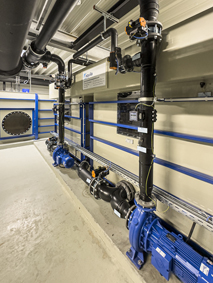 Mit Hilfe von Filtern wird das Flusswasser von Schwebstoffen und Sedimenten befreit. 