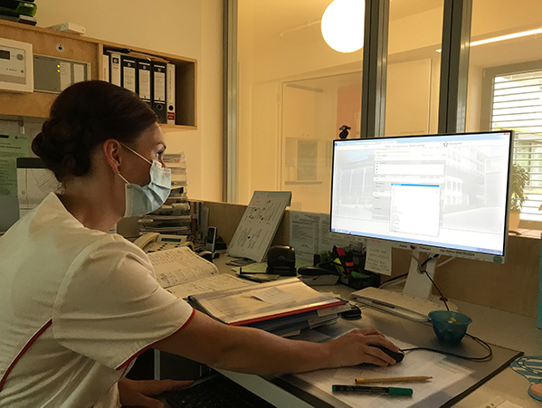 Krankenpflegerin Fatima Lau