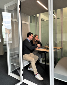 In diesen Kästen kann man auch mal in Ruhe arbeiten.