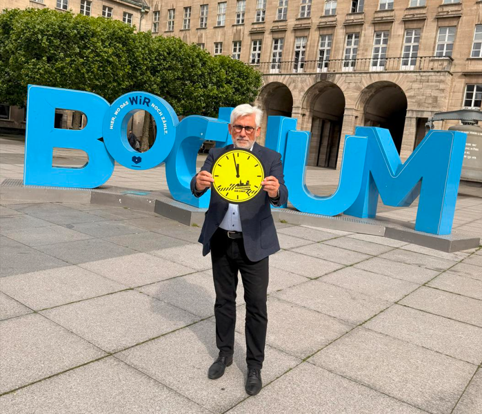 Jörg Lukat, Oberbürgermeister von Bochum, über Kommunen am Limit