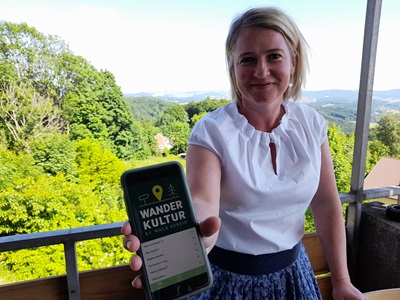 Manuela Lang mit App