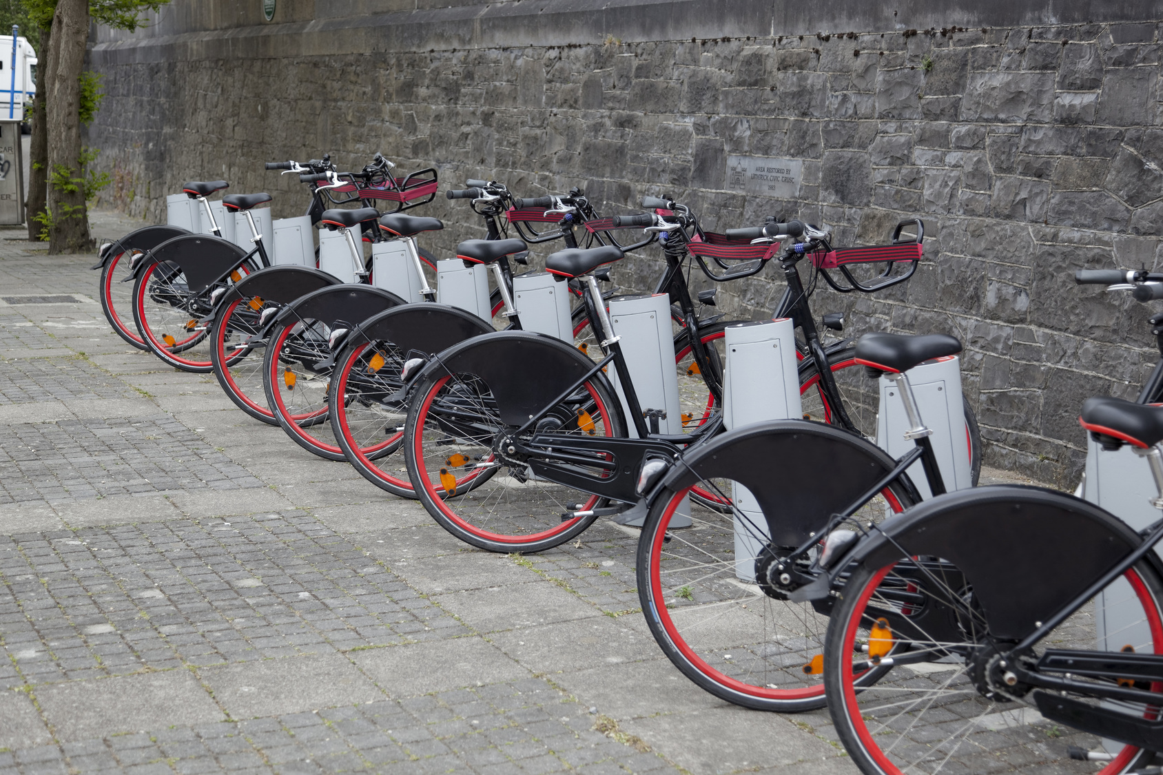 Mobilität: Manche Leihfahrräder müssen an Stationen ausgeliehen und zurückgegeben werden