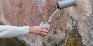 Erste Kommunen schränken Wassernutzung ein