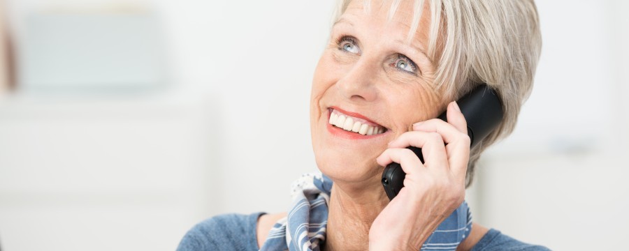 Das Seniorentelefon soll einsamen älteren Menschen eine Möglichkeit zu Kontakt und Austausch geben.
