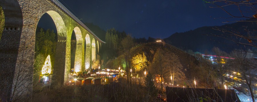 Einer der schönsten Weihnachtsmärkte - in der Ravennaschlucht