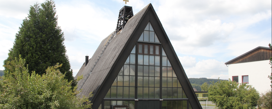 Eine Erbschaft für eine Gemeinde - hier die katholische Kirche im Dorf 