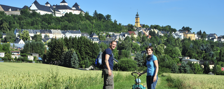 Die wissenschaftliche Begleitung ergab: Öffnungen haben keine Auswirkungen auf die Inzidenz - Auswertung nach dem Modellprojekt in Augustusburg (hier das Schloss im Bild). 