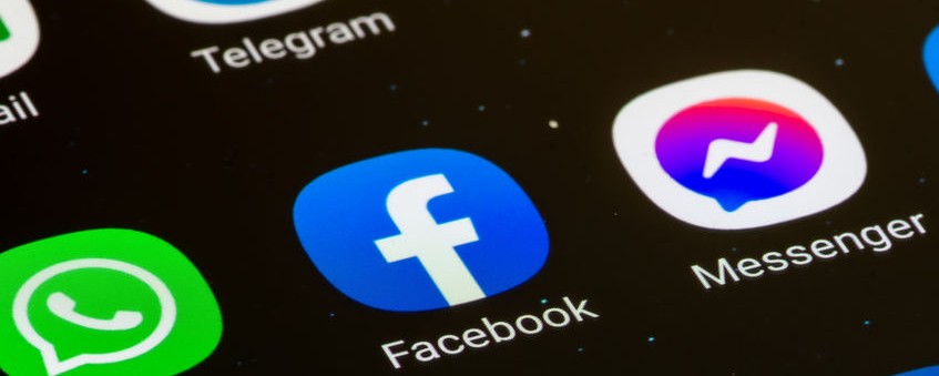 Ein Facebook-Verbot für Kommunen rückt näher - wer gewinnt im Streit zwischen dem Datenschutzbeauftragten und der Bundesregierung?