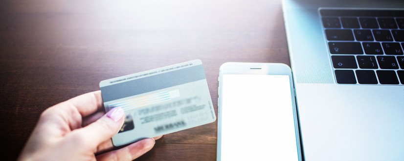 smartphone speichert Personalausweis