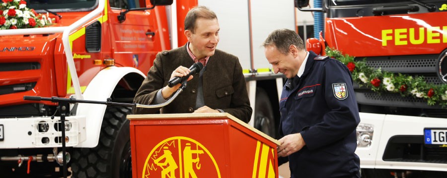 Bürgermeister Ulli Meyer Sankt Ingbert mit Feuerwehrmann