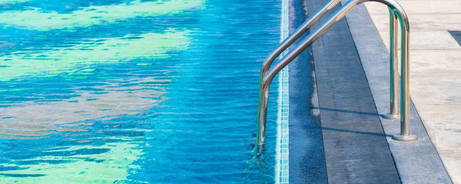 Bürokratie zum Abgewöhnen – Warum eine Gemeinde Geld gespart hat, weil sie auf Fördermittel für ihr Schwimmbad verzichtet hat.