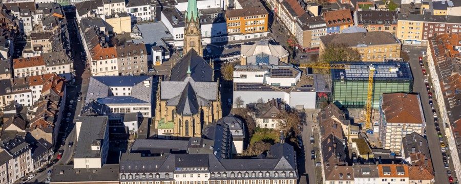 Luftbild aus Hagen - einer Stadt, an der sich besonders gut erklären lässt, warum Deutschlands Kommunen am Limit sind