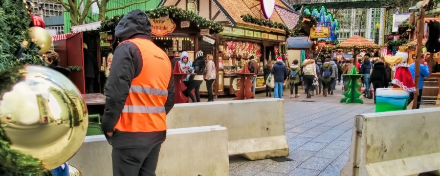 Weihnachtsmärkte sicher gestalten - Wie das geht und wessen Aufgabe es ist
