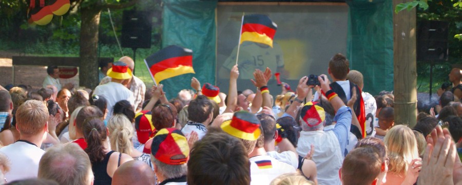 Was ist beim Public Viewing nach 22 Uhr erlaubt?