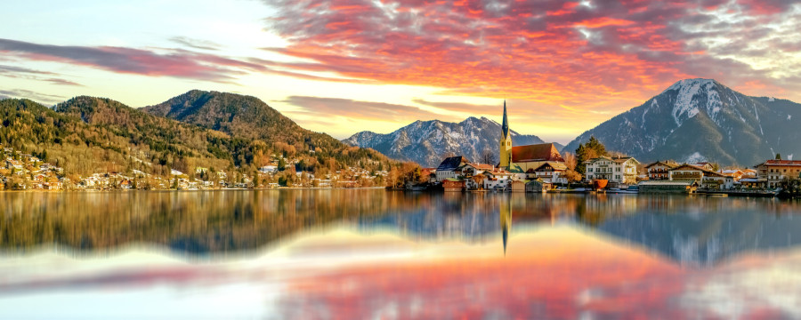 Der Tegernsee im Landkreis Miesbach - Hier ist der Abstand der Immobilienpreise zwischen Neubau und Bestand am höchsten.