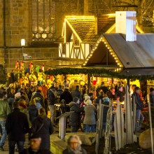 Weihnachtsbeleuchtungen haben in Kommunen ähnlich lange Tradition wie Weihnachtsmärkte