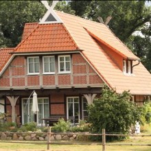 Das Einfamilienhaus wird künstlich teurer gemacht, hatte Christian Erhardt behauptet - die Bundesstiftung Baukultur sieht das anders - eine Replik! 