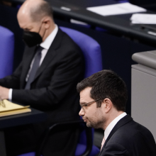 Kanzler Scholz und Jusitziminister Buschmann im Bundestag zur Corona-Politik - am Mittwoch findet die erste Lesung statt