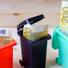 Die Müllgebühren schwanken stark - erstmals wurden nun auch kleinere Städte in ein Gebühren-Ranking einbezogen