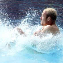 Eine Künstliche Intelligenz als Bademeister - gibt es bereits in einem Schwimmbad in Wiesbaden