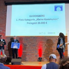 Auszeichnung für eine besondere Städtepartnerschaft in schwerer Zeit