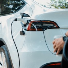 Egal ob Elektroauto oder Verbrenner - Fahrer von SUV-Fahrzeugen droht ein Park-Hammer mit drastischen Gebührenerhöhungen