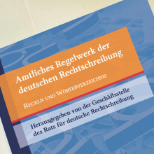 Neue Amtliche Regeln zur Rechtschreibung - einige Wörter werden künftig anders geschrieben - Genderzeichen sind nicht Teil der deutschen Rechtschreibregeln