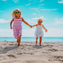 Kinder am Strand