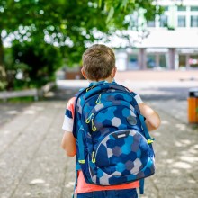 Kind vor Schule
