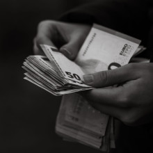 Erschwindelte Zahlungen kosten die Kommunen Millionen.