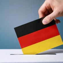 Super-Wahlsonntag im Süden: Kommunalwahlen in Bayern, Bürgermeisterduelle und ein spannendes Kopf-an-Kopf-Rennen bei der Landtagswahl in Baden-Württemberg. Alles zu Umfragen, Wahlsystem und lokalen Machtkämpfen.